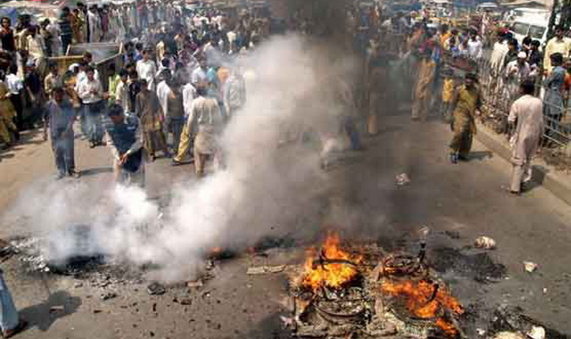 Pakistan – Seethes under Violence