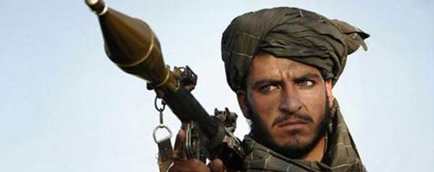 How do Experts and Practitioners View Al-Qaeda? Different Perspectives and Approaches