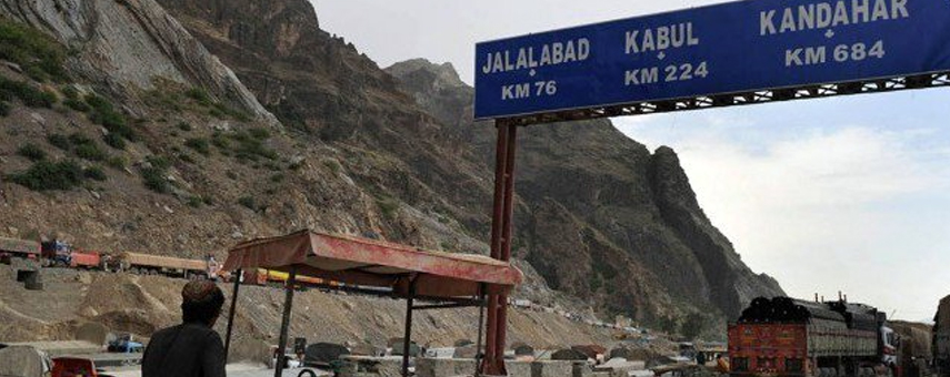 Afghan General Wants Border Crossings With Pakistan Reopened