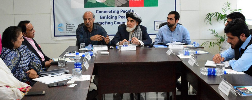 Politics and economics cannot go hand in hand; businessmen should be apolitical